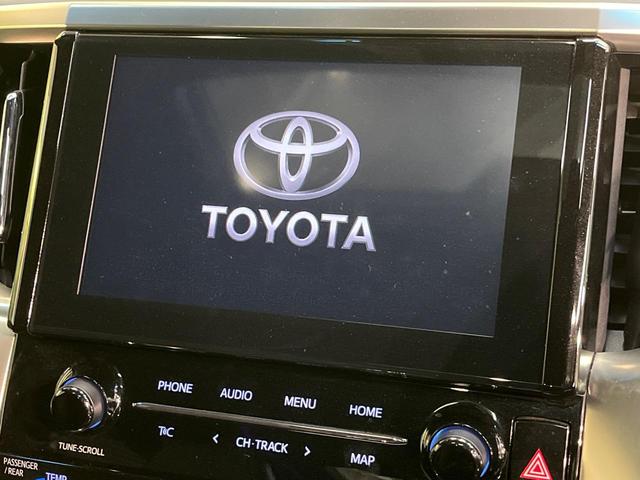 アルファード ２．５Ｓ　タイプゴールドＩＩＩ　純正９インチディスプレイオーディオ　バックカメラ　ツインルーフ　１２．１インチフリップダウンモニター　ブラインドスポットモニター　デジタルインナーミラー　合皮ハーフレザーシート　三眼ＬＥＤヘッドライト（3枚目）