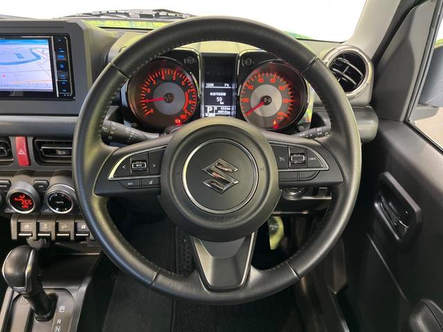 ジムニー ＸＣ　ターボ　ＳＤナビ　セーフティサポート　禁煙車　前席シートヒーター　スマートキー　ＬＥＤヘッド　ＥＴＣ　クルコン　純正１６インチアルミ　オートハイビーム　車線逸脱警報　オートライト　オートエアコン（12枚目）