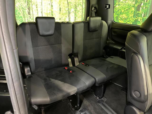 ヴォクシー ハイブリッドＺＳ　煌ＩＩＩ　純正９インチナビ　フリップダウンモニター　セーフティセンス　クルーズコントロール　両側パワースライドドア　シートヒーター　インテリジェントクリアランスソナー　オートハイビーム　バッックカメラ（10枚目）