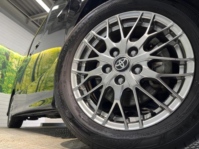 ヴォクシー ハイブリッドＺＳ　煌ＩＩＩ　純正９インチナビ　フリップダウンモニター　セーフティセンス　クルーズコントロール　両側パワースライドドア　シートヒーター　インテリジェントクリアランスソナー　オートハイビーム　バッックカメラ（14枚目）