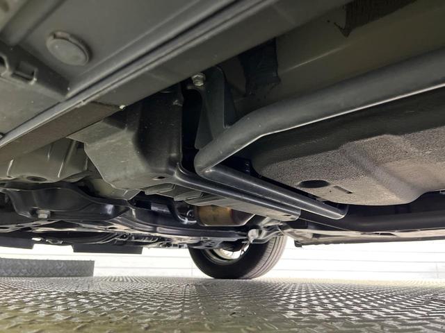 ヴォクシー ハイブリッドＺＳ　煌ＩＩＩ　純正９インチナビ　フリップダウンモニター　セーフティセンス　クルーズコントロール　両側パワースライドドア　シートヒーター　インテリジェントクリアランスソナー　オートハイビーム　バッックカメラ（22枚目）