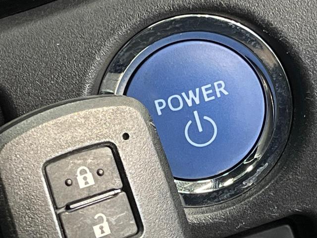 ヴォクシー ハイブリッドＺＳ　煌ＩＩＩ　純正９インチナビ　フリップダウンモニター　セーフティセンス　クルーズコントロール　両側パワースライドドア　シートヒーター　インテリジェントクリアランスソナー　オートハイビーム　バッックカメラ（40枚目）