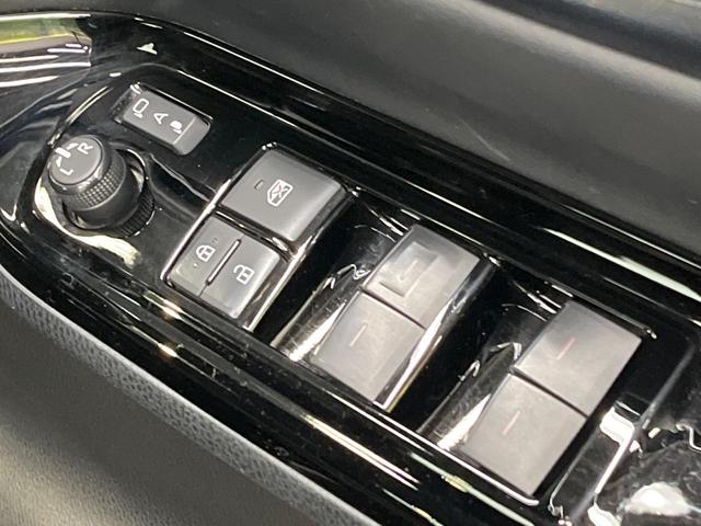 ヴォクシー ハイブリッドＺＳ　煌ＩＩＩ　純正９インチナビ　フリップダウンモニター　セーフティセンス　クルーズコントロール　両側パワースライドドア　シートヒーター　インテリジェントクリアランスソナー　オートハイビーム　バッックカメラ（44枚目）