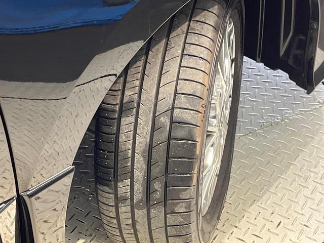 ヴォクシー ハイブリッドＺＳ　煌ＩＩＩ　純正９インチナビ　フリップダウンモニター　セーフティセンス　クルーズコントロール　両側パワースライドドア　シートヒーター　インテリジェントクリアランスソナー　オートハイビーム　バッックカメラ（57枚目）