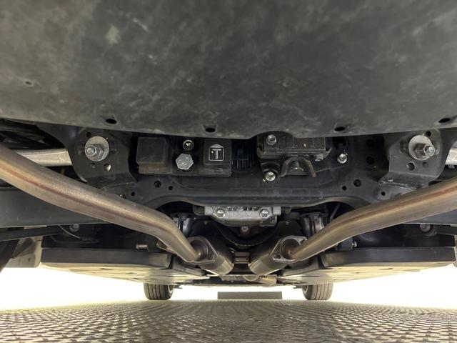 クラウンハイブリッド ＲＳアドバンス　純正１２．３型ナビ　全周囲カメラ　デジタルインナーミラー　レーダクルーズ　三眼ＬＥＤヘッド　シートベンチレーション　ステアリングヒーター　本革シート　パワーシート　ＨＵＤ　ＥＴＣ　純正１８ＡＷ　禁煙車（19枚目）