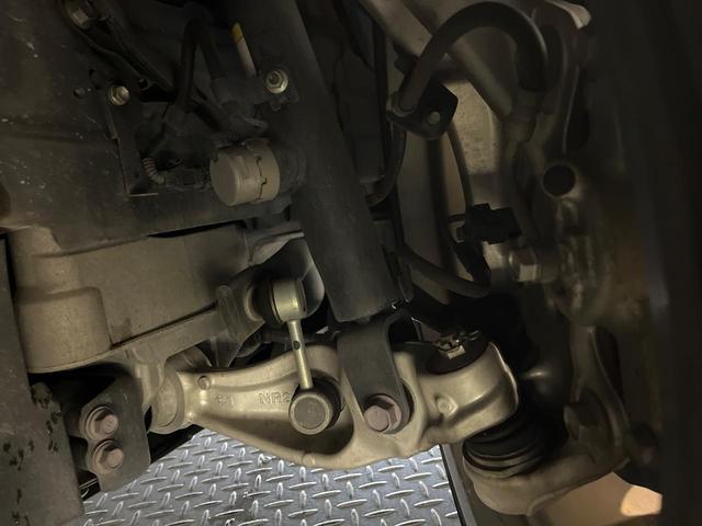 クラウンハイブリッド ＲＳアドバンス　純正１２．３型ナビ　全周囲カメラ　デジタルインナーミラー　レーダクルーズ　三眼ＬＥＤヘッド　シートベンチレーション　ステアリングヒーター　本革シート　パワーシート　ＨＵＤ　ＥＴＣ　純正１８ＡＷ　禁煙車（21枚目）