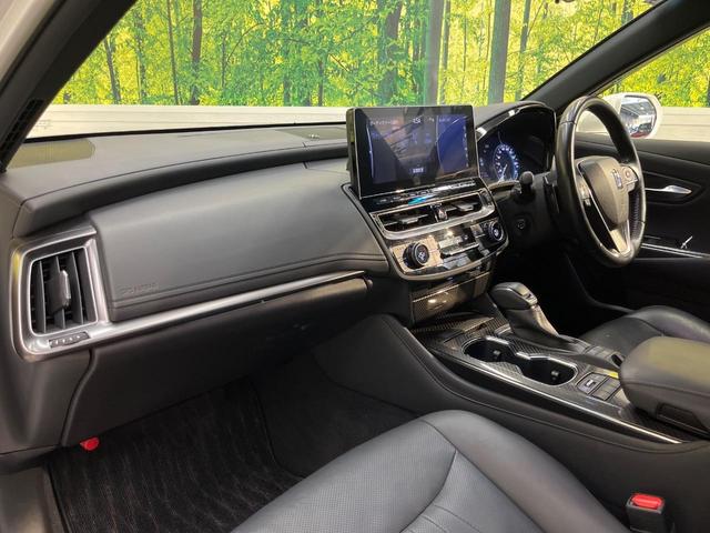 クラウンハイブリッド ＲＳアドバンス　純正１２．３型ナビ　全周囲カメラ　デジタルインナーミラー　レーダクルーズ　三眼ＬＥＤヘッド　シートベンチレーション　ステアリングヒーター　本革シート　パワーシート　ＨＵＤ　ＥＴＣ　純正１８ＡＷ　禁煙車（25枚目）