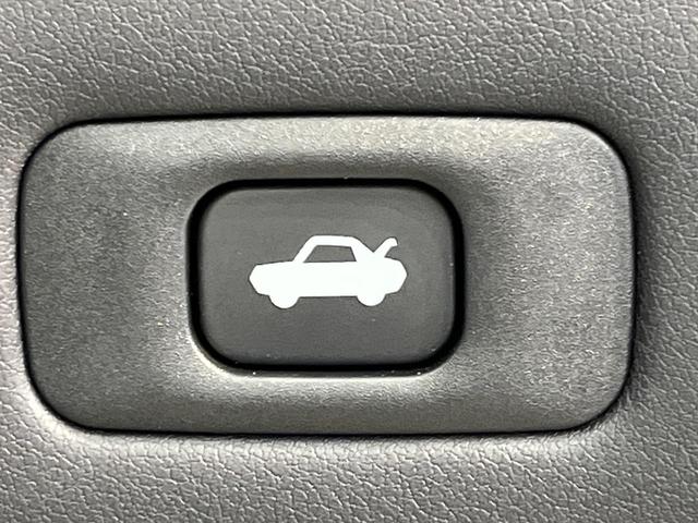 クラウンハイブリッド ＲＳアドバンス　純正１２．３型ナビ　全周囲カメラ　デジタルインナーミラー　レーダクルーズ　三眼ＬＥＤヘッド　シートベンチレーション　ステアリングヒーター　本革シート　パワーシート　ＨＵＤ　ＥＴＣ　純正１８ＡＷ　禁煙車（65枚目）