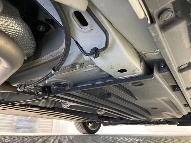 スイフトスポーツ ベースグレード 6MT 純正8インチナビ クルーズコントロール シートヒーター バックカメラ LEDヘッドライト オートライト Bluetooth フルセグ スマートキー ETC フロントフォグライト(23枚目)