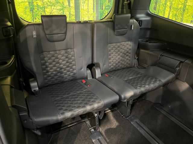 ヴォクシー Ｓ－Ｚ　純正１０．５インチナビ　１３．２型有機ＥＬフリップダウンモニター　快適利便パッケージ　両側パワースライドドア　パワーバックドア　セーフティセンス　レーダークルーズ　プロジェクター式ＬＥＤヘッド（10枚目）