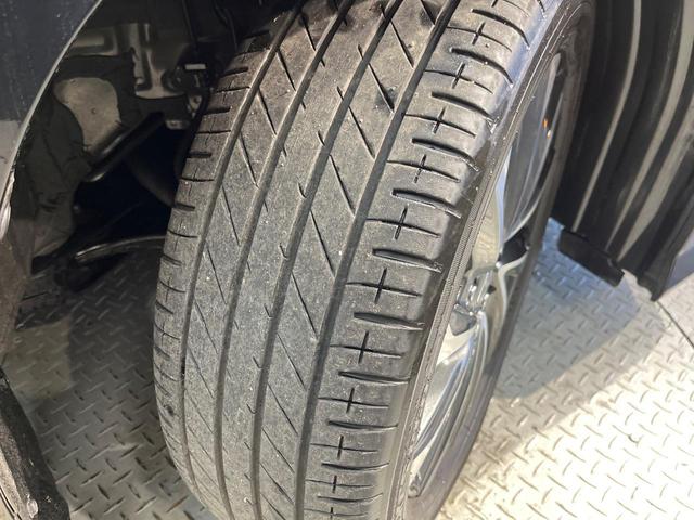 ヴォクシー Ｓ－Ｚ　純正１０．５インチナビ　１３．２型有機ＥＬフリップダウンモニター　快適利便パッケージ　両側パワースライドドア　パワーバックドア　セーフティセンス　レーダークルーズ　プロジェクター式ＬＥＤヘッド（67枚目）