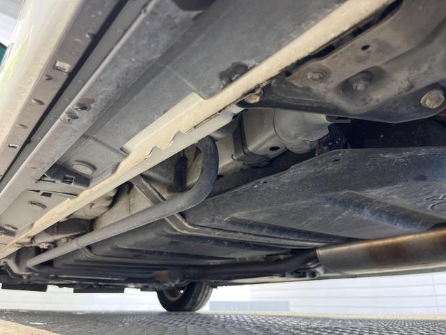 ヴォクシー ＺＳ　煌　ＢＩＧ－Ｘ９インチナビ　フリップダウンモニター　両側パワースライドドア　ＬＥＤヘッドライト　オートライト　バックカメラ　Ｂｌｕｅｔｏｏｔｈ　フルセグ　スマートキー　ＥＴＣ　フロントフォグライト（22枚目）