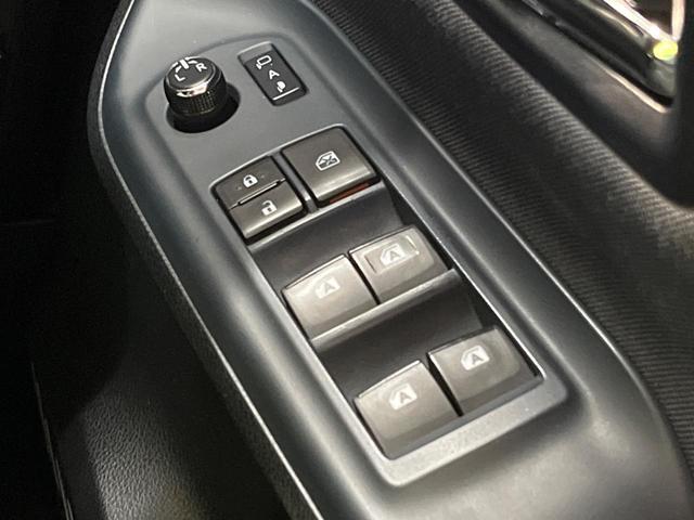 ヴォクシー ＺＳ　煌　ＢＩＧ－Ｘ９インチナビ　フリップダウンモニター　両側パワースライドドア　ＬＥＤヘッドライト　オートライト　バックカメラ　Ｂｌｕｅｔｏｏｔｈ　フルセグ　スマートキー　ＥＴＣ　フロントフォグライト（37枚目）
