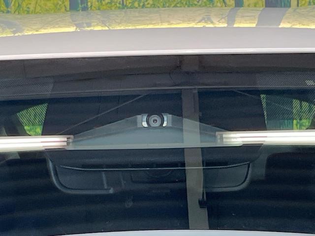 �y�g���^�Z�[�t�e�B�Z���X�z���s���ɑO���̎ԗ�����F�����A�Փ˂������Ȏ��͌x��ƃu���[�L�ŏՓˉ���Ɣ�Q�y�����A�V�X�g�B�����S�Ƀh���C�u�����y���݂��������܂��B