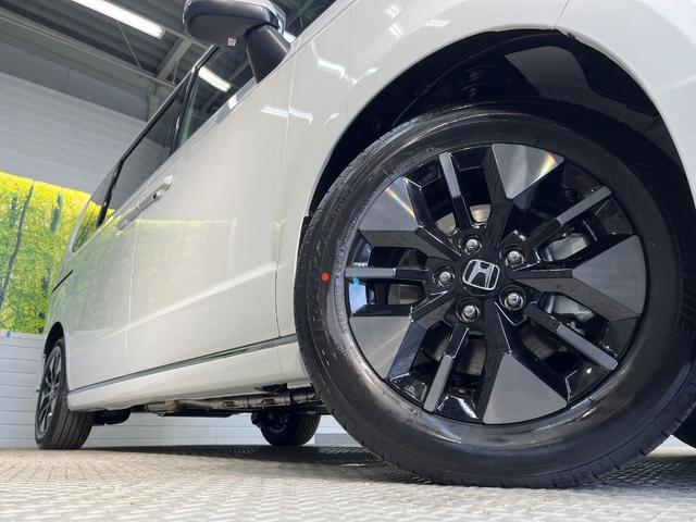 �y�����P�U�C���`�A���~�z�C�[���z�O�ςɃ}�b�`���������A���~�z�C�[���𑕒����Ă���܂��B�e��ЊO�A���~�z�C�[����A�X�^�b�h���X�^�C�����戵�����Ă���܂��B���񂲑��k����������