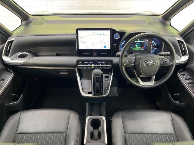 ノア ハイブリッドＳ－Ｚ　純正１０．５インチディスプレイオーディオ　バックカメラ　モデリスタエアロ　両側電動スライドドア　前席シートヒーター　ハーフレザーシート　禁煙車　オートマチックハイビーム　レーダークルーズコントロール（2枚目）