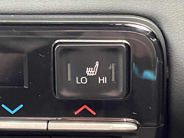 ノア ハイブリッドＳ－Ｚ　純正１０．５インチディスプレイオーディオ　バックカメラ　モデリスタエアロ　両側電動スライドドア　前席シートヒーター　ハーフレザーシート　禁煙車　オートマチックハイビーム　レーダークルーズコントロール（7枚目）