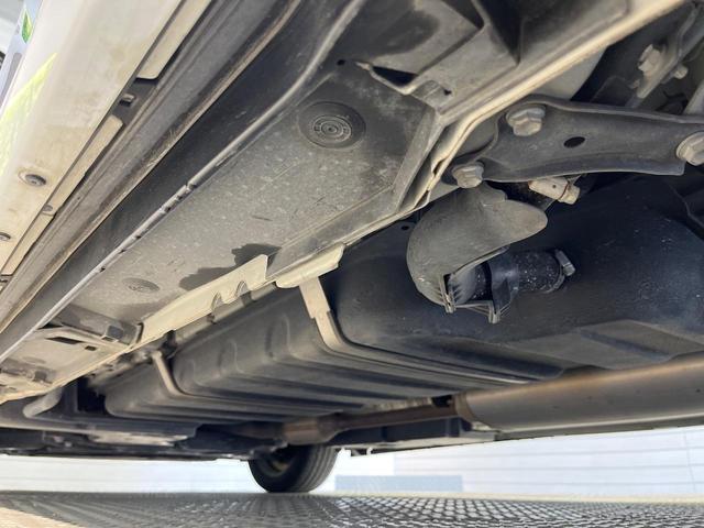 ノア ハイブリッドＳ－Ｚ　純正１０．５インチディスプレイオーディオ　バックカメラ　モデリスタエアロ　両側電動スライドドア　前席シートヒーター　ハーフレザーシート　禁煙車　オートマチックハイビーム　レーダークルーズコントロール（21枚目）