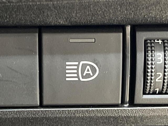 ノア ハイブリッドＳ－Ｚ　純正１０．５インチディスプレイオーディオ　バックカメラ　モデリスタエアロ　両側電動スライドドア　前席シートヒーター　ハーフレザーシート　禁煙車　オートマチックハイビーム　レーダークルーズコントロール（60枚目）