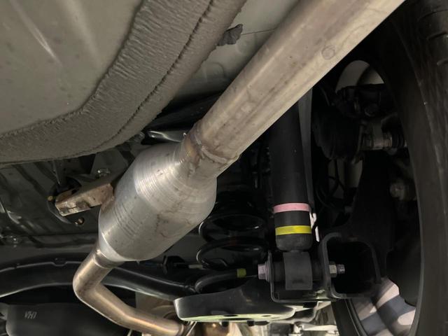 ノア ハイブリッドＳ－Ｚ　純正１０．５インチ　バックカメラ　モデリスタエアロ　快適利便パッケージ　デジタルインナーミラー　ブラインドスポットモニター　トヨタチームメイト　前席シートヒーター　禁煙車　両側電動スライドドア（20枚目）