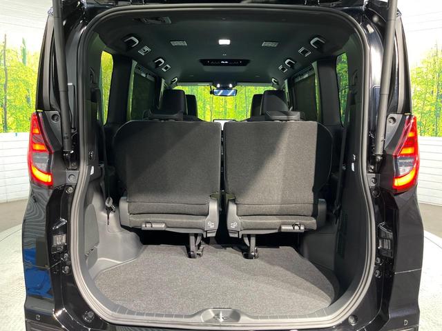 ノア ハイブリッドＳ－Ｚ　純正１０．５インチ　バックカメラ　モデリスタエアロ　快適利便パッケージ　デジタルインナーミラー　ブラインドスポットモニター　トヨタチームメイト　前席シートヒーター　禁煙車　両側電動スライドドア（67枚目）