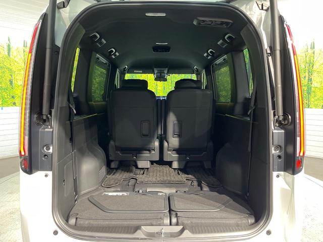 ステップワゴン e:HEVスパーダ 純正11.4型ナビ パワーバックドア 両側電動スライドドア ホンダセンシング アダプティブクルーズ BSM バックカメラ シートヒーター 車線逸脱警報 禁煙車 オートハイビーム LEDヘッドライト(11枚目)