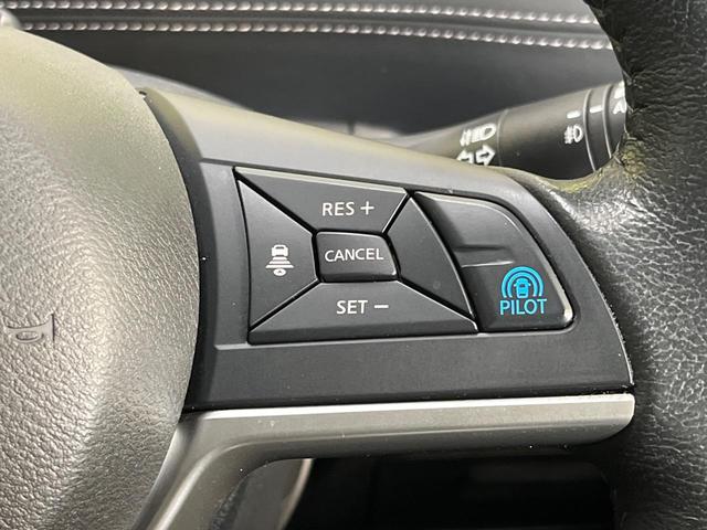 �y�v���p�C���b�g�z�������H�ł̒��������s���y�ɁI�I�a�؎��Ə��񑖍s�̃V�[���ŁA�A�N�Z���E�u���[�L�E�X�e�A�����O�������Ő��䂵�A�������^�]�̕��S���y�����Ă���܂���