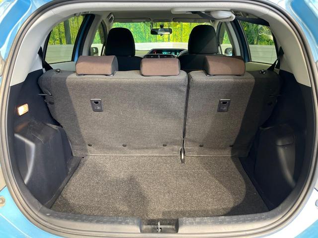 アクア Ｇ　純正ナビ　バックカメラ　オートライト　ＥＴＣ　スマートキー　Ｂｌｕｅｔｏｏｔｈ接続可　オートエアコン　電動格納ミラー　フルセグ　盗難防止システム（10枚目）