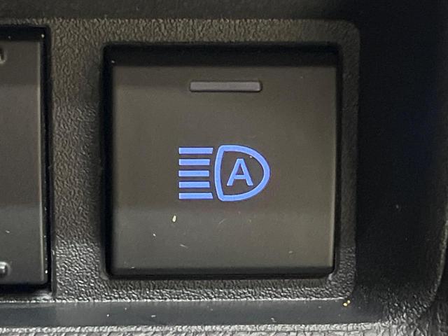 シエンタ ハイブリッドZ 7人乗り ナビ機能付き10.5型ディスプレイオーディオ バックカメラ 両側電動ドア 100V電源 セーフティセンス レーダークルーズ 禁煙車 コーナーセンサー スマートキー LEDヘッド ETC(49枚目)