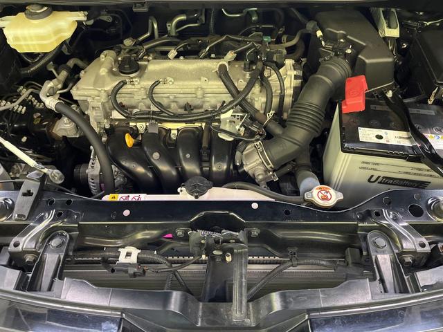 ヴォクシー ＺＳ　煌ＩＩＩ　後期　７人乗り　９型ＢＩＧ－Ｘ　後席モニター　バックカメラ　両側電動ドア　セーフティセンス　禁煙車　ハーフレザーシート　コーナーセンサー　スマートキー　ＬＥＤヘッド　ＥＴＣ　クルコン　オートハイビーム（18枚目）