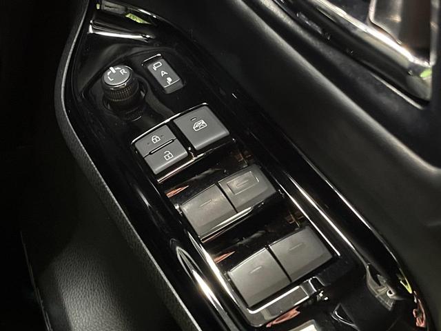 ヴォクシー ＺＳ　煌ＩＩＩ　後期　７人乗り　９型ＢＩＧ－Ｘ　後席モニター　バックカメラ　両側電動ドア　セーフティセンス　禁煙車　ハーフレザーシート　コーナーセンサー　スマートキー　ＬＥＤヘッド　ＥＴＣ　クルコン　オートハイビーム（59枚目）