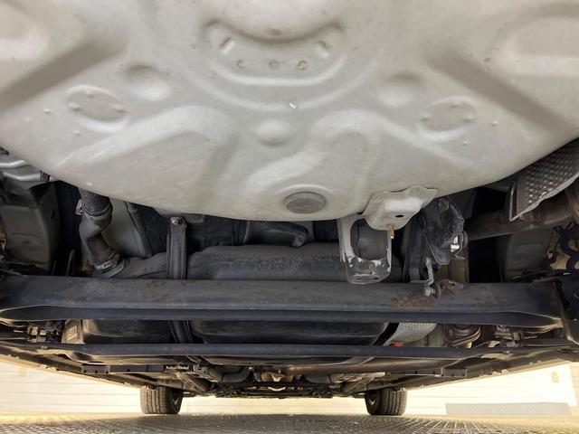 プリウス Ｓ　純正ＳＤナビ　禁煙車　スマートキー　ＨＩＤヘッドランプ　ビルトインＥＴＣ　純正１５インチアルミ　オートライト　オートエアコン　Ｂｌｕｅｔｏｏｔｈ再生　ＣＤ再生　地デジ（19枚目）