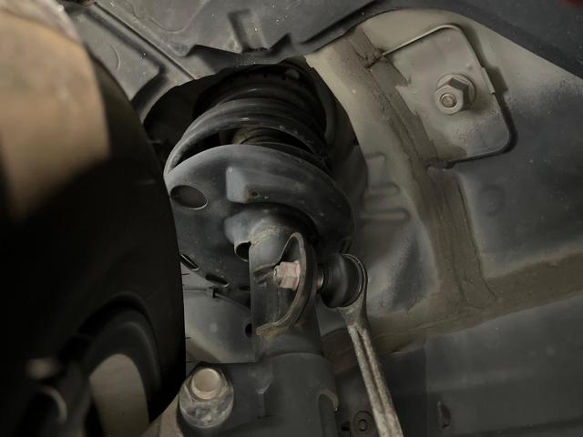 プリウス Ｓ　純正ＳＤナビ　禁煙車　スマートキー　ＨＩＤヘッドランプ　ビルトインＥＴＣ　純正１５インチアルミ　オートライト　オートエアコン　Ｂｌｕｅｔｏｏｔｈ再生　ＣＤ再生　地デジ（20枚目）