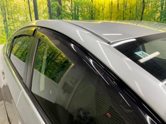 プリウス Ｓ　純正ＳＤナビ　禁煙車　スマートキー　ＨＩＤヘッドランプ　ビルトインＥＴＣ　純正１５インチアルミ　オートライト　オートエアコン　Ｂｌｕｅｔｏｏｔｈ再生　ＣＤ再生　地デジ（28枚目）