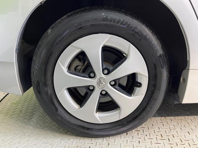 プリウス Ｓ　純正ＳＤナビ　禁煙車　スマートキー　ＨＩＤヘッドランプ　ビルトインＥＴＣ　純正１５インチアルミ　オートライト　オートエアコン　Ｂｌｕｅｔｏｏｔｈ再生　ＣＤ再生　地デジ（30枚目）