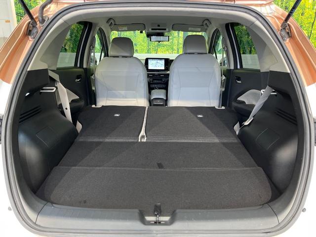 オーラ Ｇ　レザーエディション　コネクトナビ　ＢＯＳＥサウンド　アラウンドビューモニター　プロパイロット　インテリジェントルームミラー　ＢＳＭ　電動パーキングブレーキ　革シート　ＬＥＤヘッドライト　オートハイビーム（10枚目）