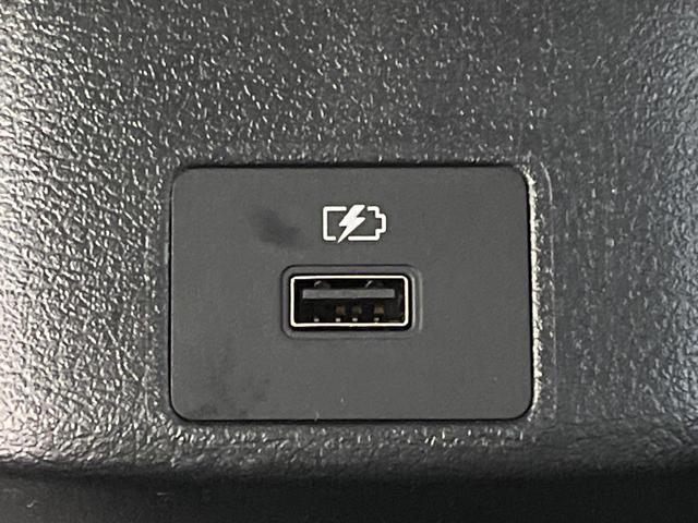 オーラ Ｇ　レザーエディション　コネクトナビ　ＢＯＳＥサウンド　アラウンドビューモニター　プロパイロット　インテリジェントルームミラー　ＢＳＭ　電動パーキングブレーキ　革シート　ＬＥＤヘッドライト　オートハイビーム（39枚目）