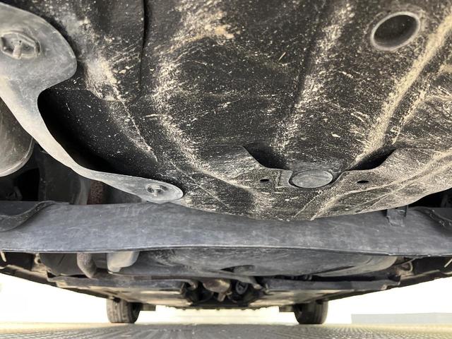 ノート Ｓ　純正９インチナビ　インテリジェントエマージェンシーブレーキ　アラウンドビューモニター　インテリジェントルームミラー　オートハイビーム　オートライト　Ｂｌｕｅｔｏｏｔｈ　フルセグ（19枚目）