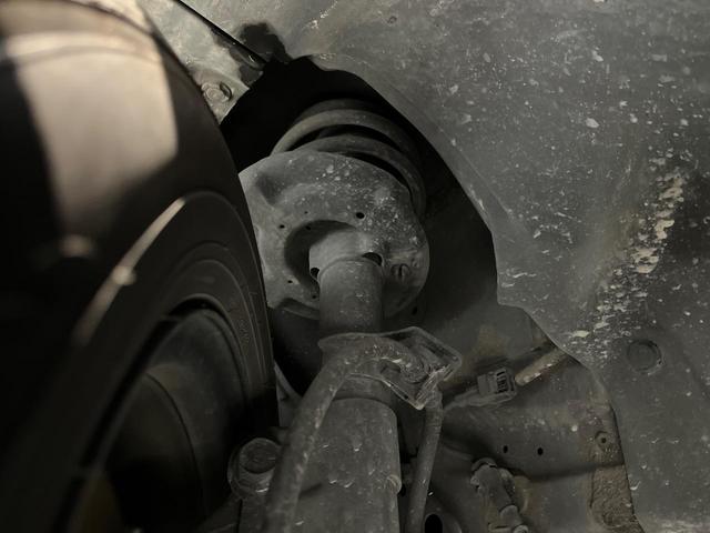 ノート Ｓ　純正９インチナビ　インテリジェントエマージェンシーブレーキ　アラウンドビューモニター　インテリジェントルームミラー　オートハイビーム　オートライト　Ｂｌｕｅｔｏｏｔｈ　フルセグ（20枚目）