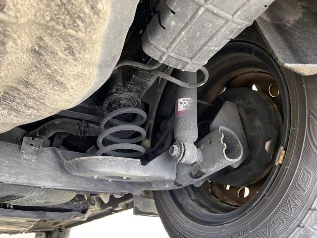 ノート Ｓ　純正９インチナビ　インテリジェントエマージェンシーブレーキ　アラウンドビューモニター　インテリジェントルームミラー　オートハイビーム　オートライト　Ｂｌｕｅｔｏｏｔｈ　フルセグ（21枚目）