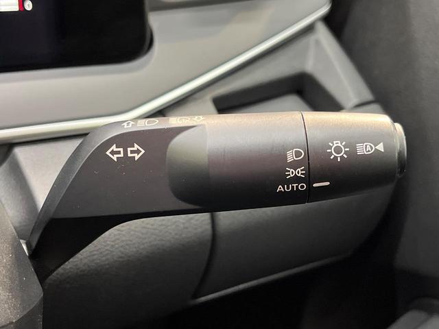 ノート Ｓ　純正９インチナビ　インテリジェントエマージェンシーブレーキ　アラウンドビューモニター　インテリジェントルームミラー　オートハイビーム　オートライト　Ｂｌｕｅｔｏｏｔｈ　フルセグ（33枚目）