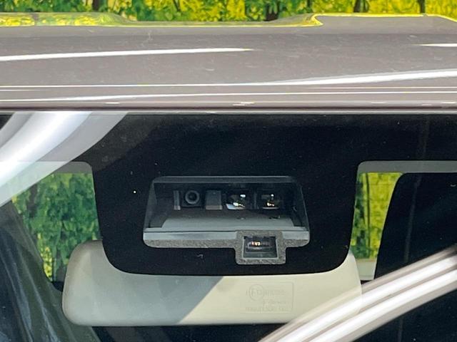 �y�X�Y�L�@�Z�[�t�e�B�T�|�[�g�z���s���ɑO���̎ԗ�����F�����A�Փ˂������Ȏ��͌x��ƃu���[�L�ŏՓˉ���Ɣ�Q�y�����A�V�X�g�B�����S�Ƀh���C�u�����y���݂��������܂��B