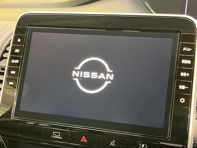 セレナ ｅ－パワー　ハイウェイスターＶ　純正１０インチナビ　フリップダウンモニター　ハンズフリー両側パワースライドドア　インテリジェントルームミラー　プロパイロット　アラウンドビューモニター　防水シート　ＢＳＭ　電動パーキングブレーキ（3枚目）