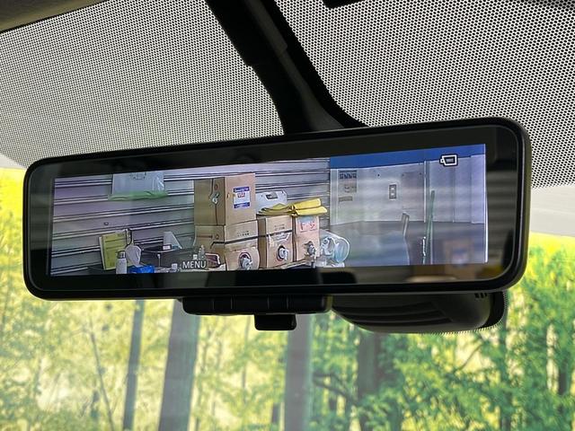 セレナ ｅ－パワー　ハイウェイスターＶ　純正１０インチナビ　フリップダウンモニター　ハンズフリー両側パワースライドドア　インテリジェントルームミラー　プロパイロット　アラウンドビューモニター　防水シート　ＢＳＭ　電動パーキングブレーキ（6枚目）