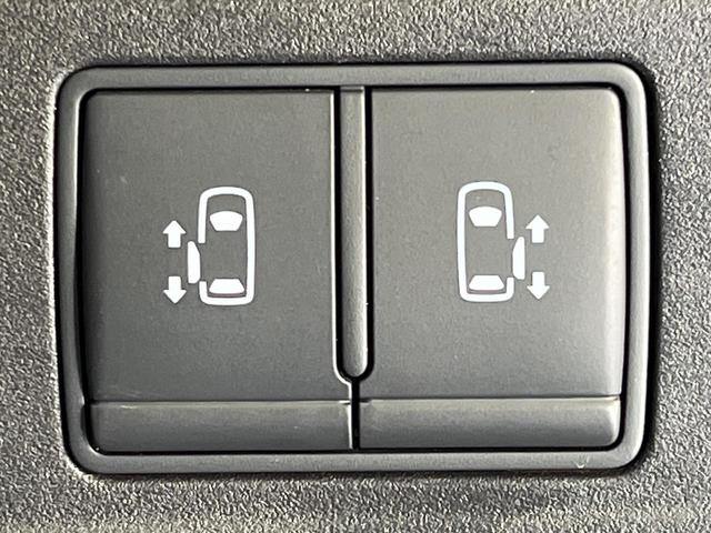 セレナ ｅ－パワー　ハイウェイスターＶ　純正１０インチナビ　フリップダウンモニター　ハンズフリー両側パワースライドドア　インテリジェントルームミラー　プロパイロット　アラウンドビューモニター　防水シート　ＢＳＭ　電動パーキングブレーキ（7枚目）