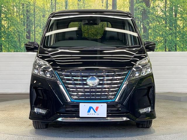 セレナ ｅ－パワー　ハイウェイスターＶ　純正１０インチナビ　フリップダウンモニター　ハンズフリー両側パワースライドドア　インテリジェントルームミラー　プロパイロット　アラウンドビューモニター　防水シート　ＢＳＭ　電動パーキングブレーキ（15枚目）