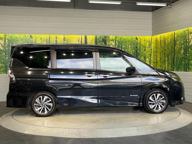 セレナ ｅ－パワー　ハイウェイスターＶ　純正１０インチナビ　フリップダウンモニター　ハンズフリー両側パワースライドドア　インテリジェントルームミラー　プロパイロット　アラウンドビューモニター　防水シート　ＢＳＭ　電動パーキングブレーキ（60枚目）