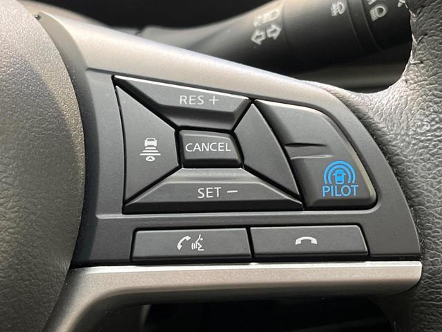 セレナ e-パワー ハイウェイスターV 純正10型ナビ フリップダウンモニター アラウンドビューモニター ハンズフリーパワースライドドア プロパイロット 禁煙車 クリアランスソナー ブラインドスポットモニター オートブレーキホールド ETC(6枚目)