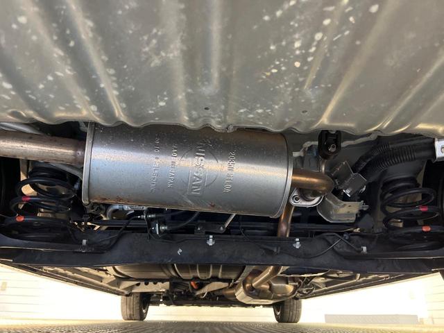 セレナ e-パワー ハイウェイスターV 純正10型ナビ フリップダウンモニター アラウンドビューモニター ハンズフリーパワースライドドア プロパイロット 禁煙車 クリアランスソナー ブラインドスポットモニター オートブレーキホールド ETC(19枚目)