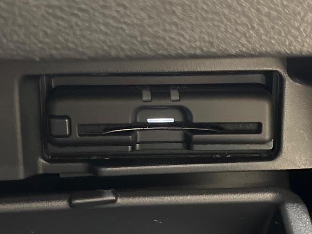 セレナ e-パワー ハイウェイスターV 純正10型ナビ フリップダウンモニター アラウンドビューモニター ハンズフリーパワースライドドア プロパイロット 禁煙車 クリアランスソナー ブラインドスポットモニター オートブレーキホールド ETC(39枚目)